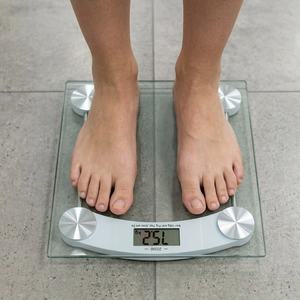 ⚖️ Báscula Personal Digital de Alta Gama – Precisión y Estilo para tu Bienestar 📉✨